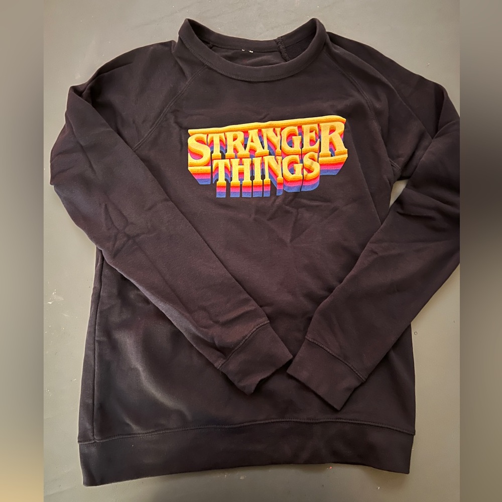 Netflix Stranger Things Crewneck Size Medium Navy Blue